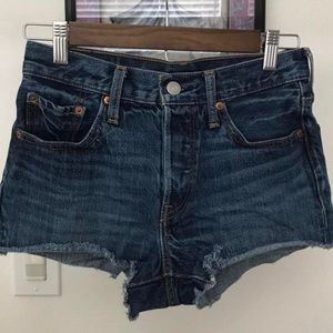 Levi High-Rise Denim Shorts Size 24